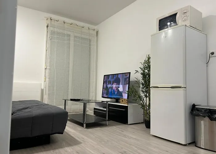 New Hd Video Projector Theater Apartmán Saint-Ouen (Seine-Saint-Denis)